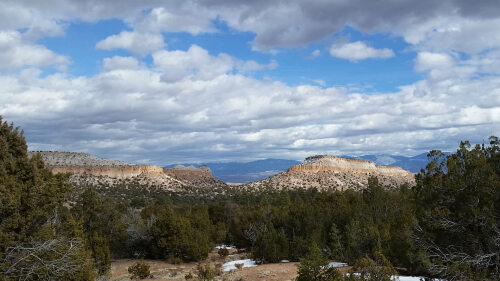 [Dramatic light in Pueblo Canyoo]