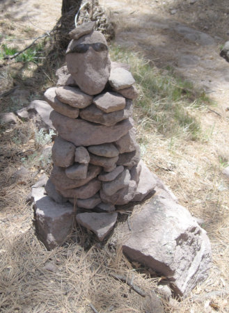 [Unusually artistic cairn in Lummis Canyon]