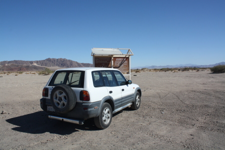 [Sign marking Mojave Rd]