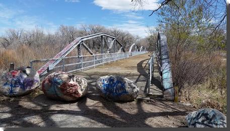 [Bridge across the Rio Grande]