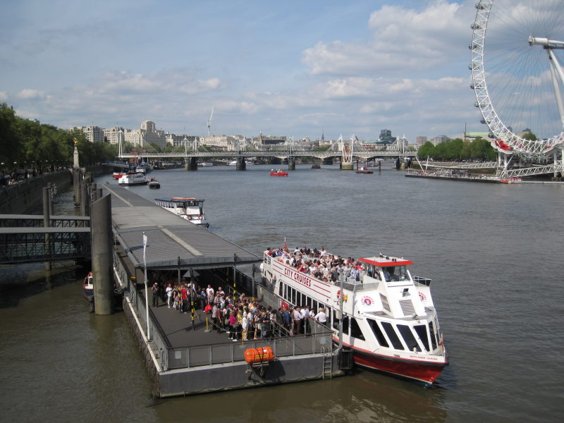 [Tour boat on the Thames.]