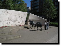 [ 'Animals in war' memorial ... ]