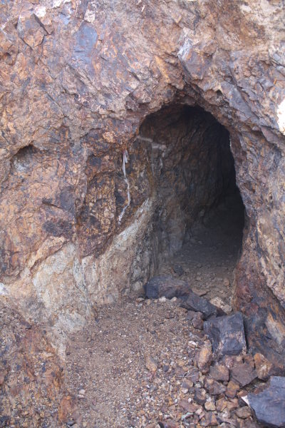 [Cave in basalt]